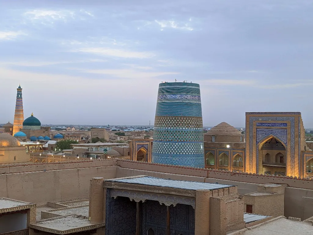 Usbekistan - Prachtvolle blaue Kuppel in Samarkand